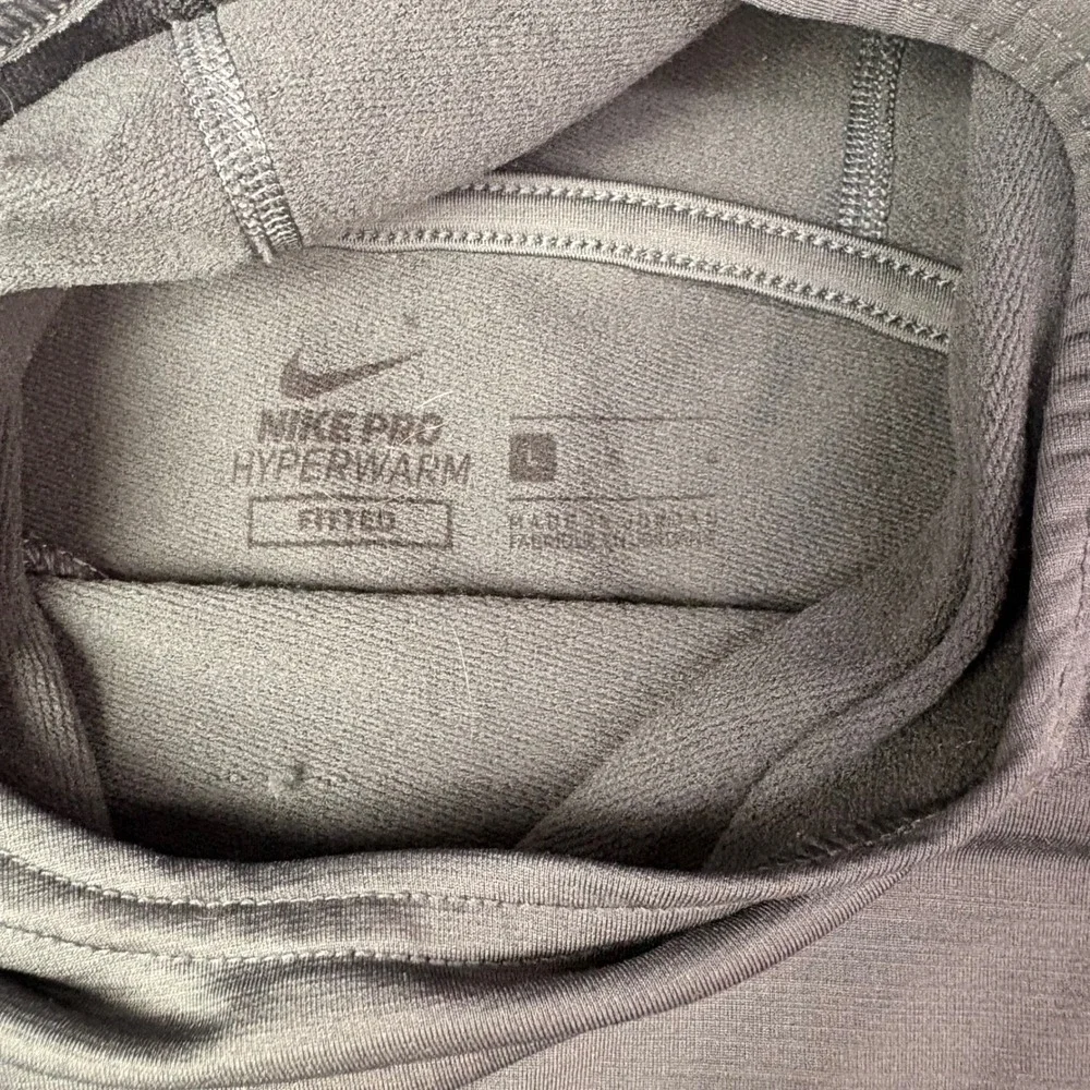 Nike Pro‎ Hyperwarm Fitted Long Sleeve Hoodie Kids L Dark Gray